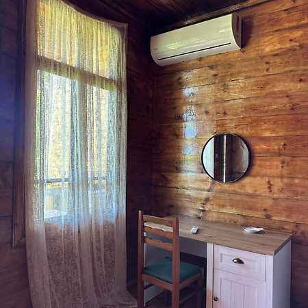 Kutaisi Airport Guesthouse Partskhanaqanevi Екстериор снимка